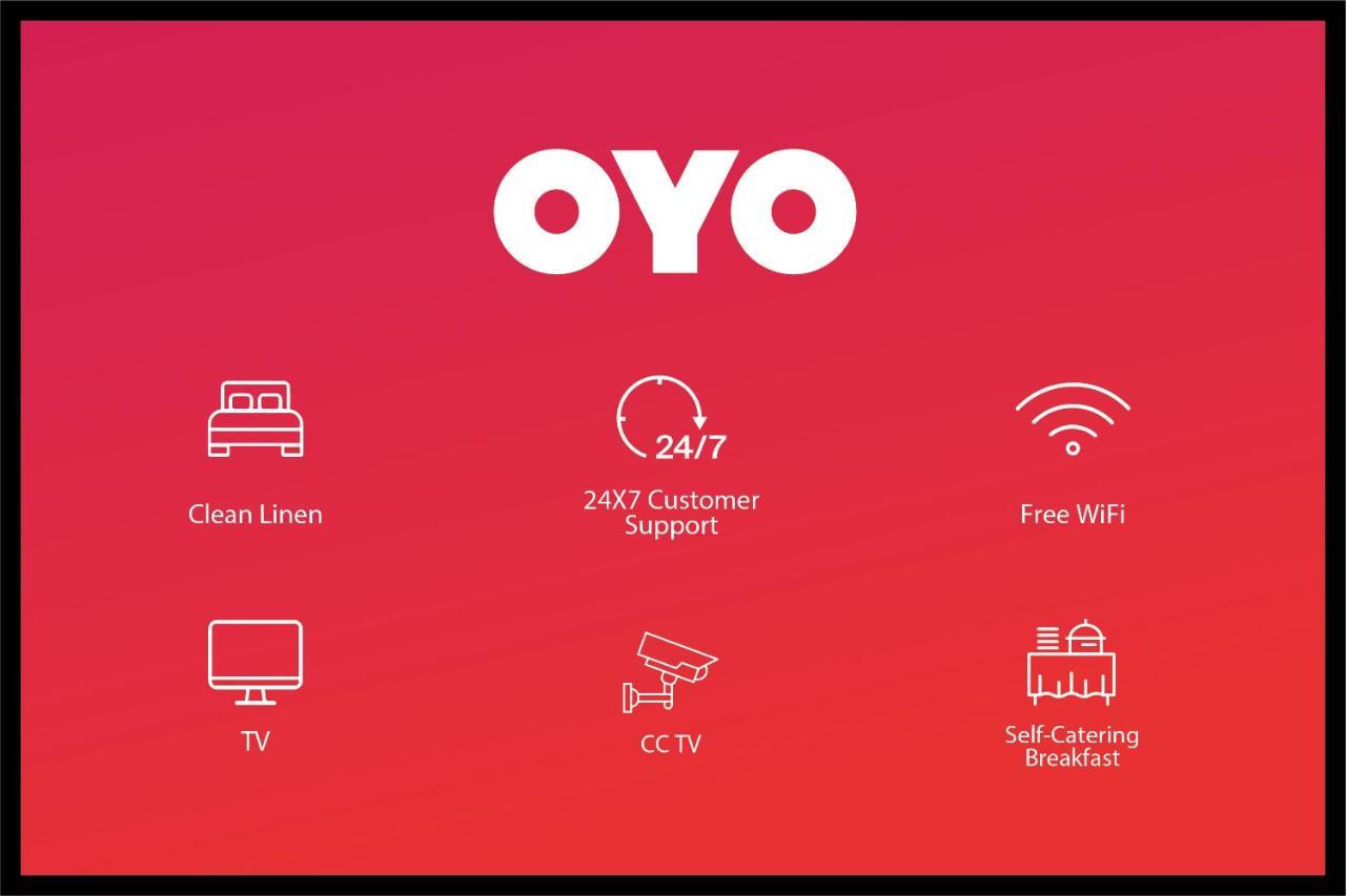 Oyo 9999 Hotel La Wisteria Delhi  Dış mekan fotoğraf